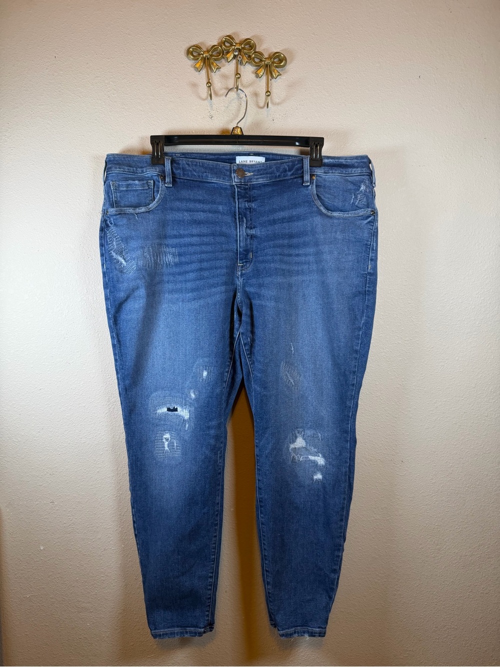 Lane Bryant Blue Distressed Skinny Jeans. Size 26
